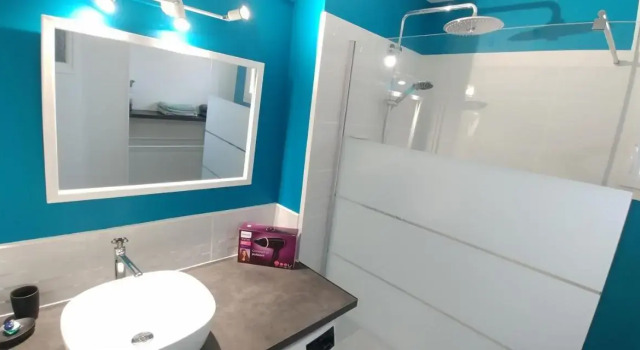 T3 au bord du Centre ville - Fêtes interdites, Rezervovat Apartmán Hotely v Cher s parkováním, Parkování