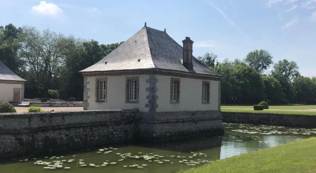 Коттедж c 1 комнатой Château-Hôtel de Bourron
