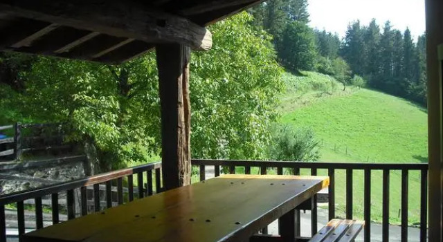 Agroturismo Zulueta, Rezerwuj Hotel Hotele w Baskonia z parkingiem, Parking