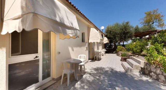 Двухместный номер Standard с видом на сад Villaggio Villa Lubrense