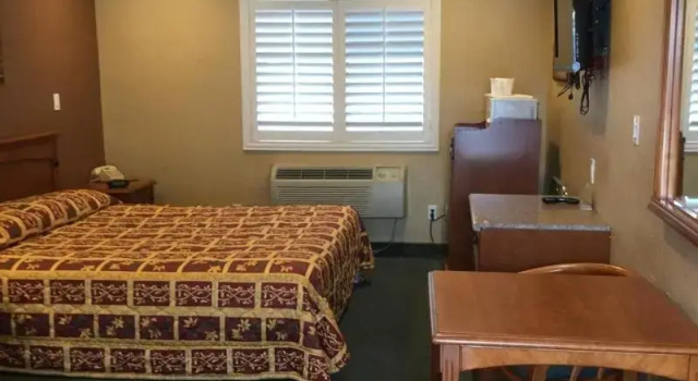 Двухместный номер Standard Beverly Inn