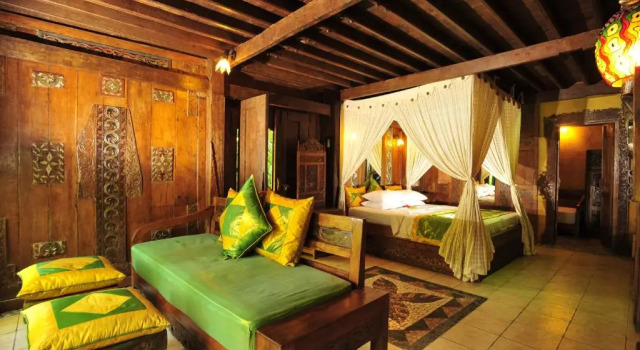 Бунгало Deluxe Pondok Sari Beach & Spa Resort