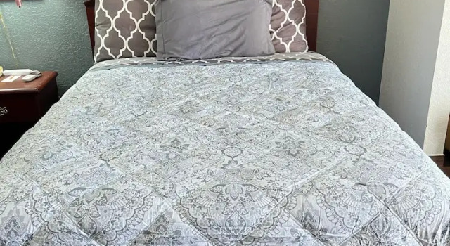 Четырёхместный люкс Magnolia Inn and Suites