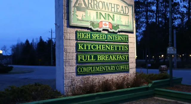 Arrowhead Inn by Baaman's, Varaa Hotelli Huntsville 