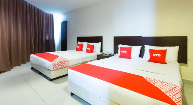 OYO 89966 Green World Hotel @ Seri Putra, Забронировать Отель Каджанг Селангор
