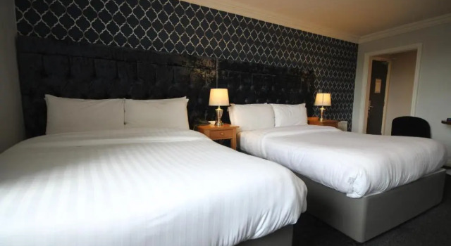 Standard cvadruplă cameră Hotel St George