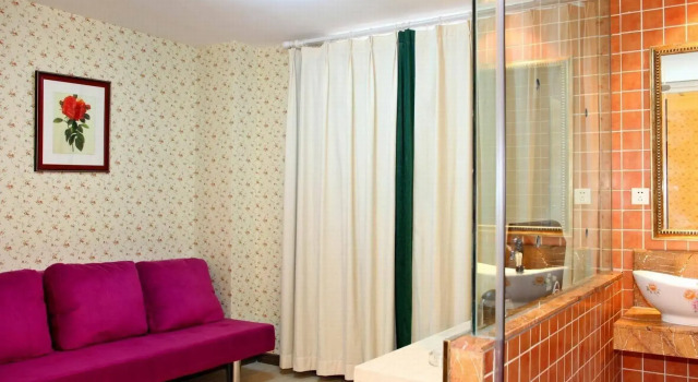 Dalian Jincheng Express Hotel, Book Hotel Hotels in Liaoning with Parking, Parking