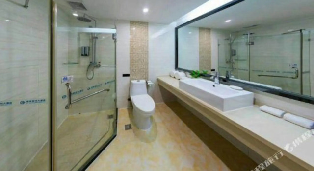Yincheng Holiday Hotel, Prenota Hotel Hotel a Chenzhou con piscina, Piscina