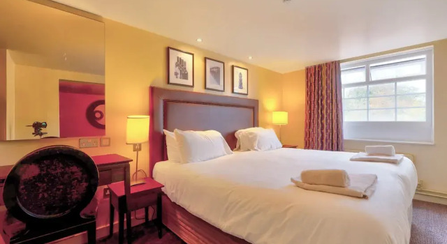 Номер Deluxe Manchester Airport Stanley Hotel by Belvilla