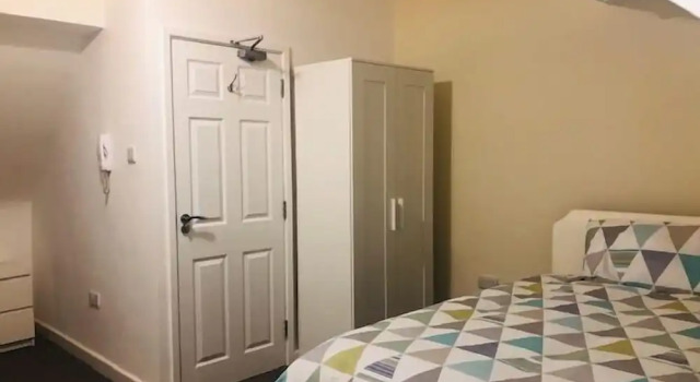 Townhouse @ Corporation Street Stoke, Забронировать Отель «постель и завтрак» Сток-он-Трент Стаффордшир
