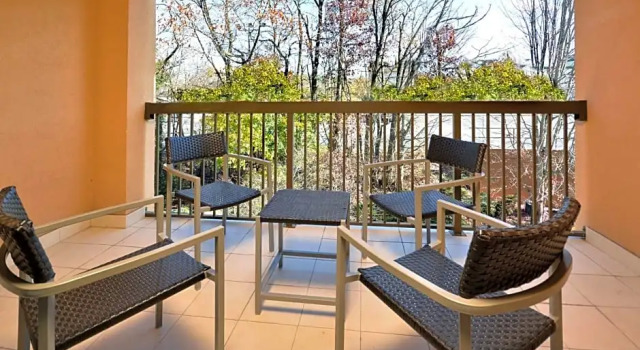 Двухместный люкс c 1 комнатой Courtyard by Marriott Beckley