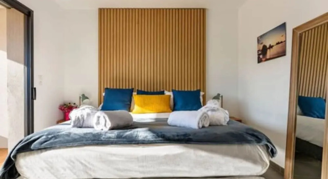 Люкс c 1 комнатой с балконом Hotel Calarossa Bay Resort