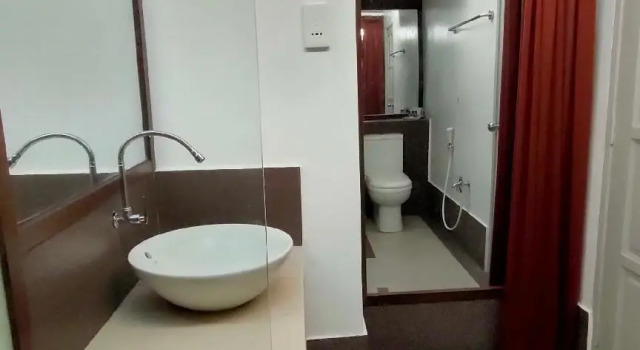 Omar Bb Studio, Varaa Hotelli Hotellit Kelantan pysäköinnillä, Pysäköinti