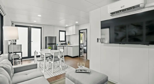 Коттедж с 4 комнатами с видом на сад Tiny Homes in the Heart of Fort Lauderdale