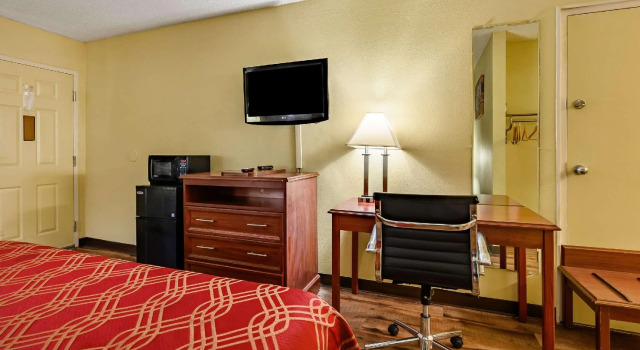 Двухместный номер Standard Econo Lodge Athens I-65
