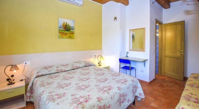 Stunning Home in Valentano With 3 Bedrooms and Wifi, Varaa Hotelli  