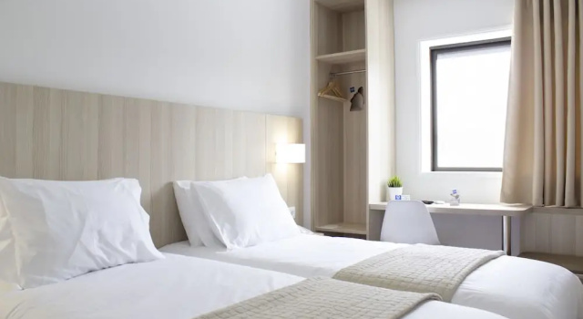 Двухместный номер Standard с видом на город HMB Fermentelos Hotels