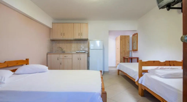 Студия Economy Stavros House