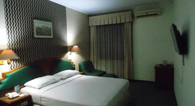 Hotel Puri Mega