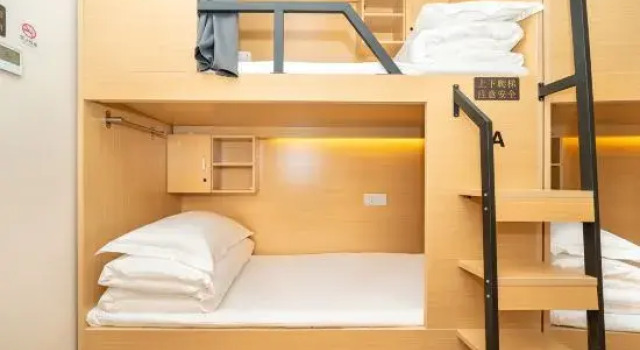 (camerata maschile) letto in camerata JITINGHOTEL
