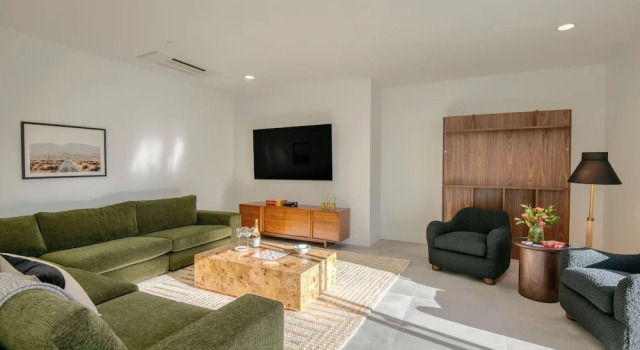 Polo Villa Trio Sleeps 52 3 Homes 20 Bdrs