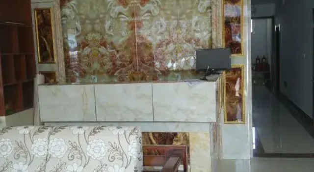 South Ju'an Hotel, Prenota Hotel Hotel a Shandong con parcheggio, Parcheggio