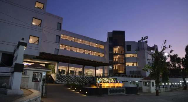 Семейный номер Deluxe Hotel Lake View