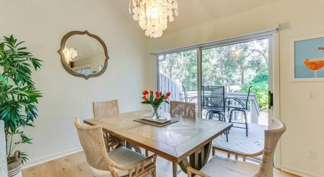 Апартаменты Townhome on Golf Course in Shipyard Plantation