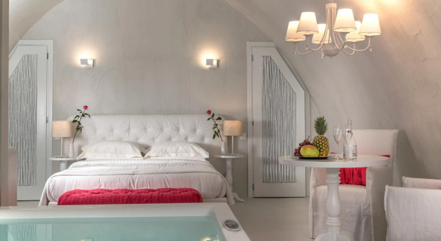 Люкс Mythical Blue Luxury Suites