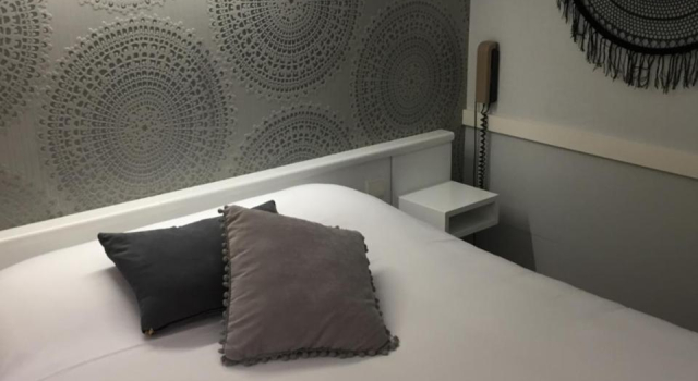 L'Acanthe Hôtel, Rezerwuj Hotel  
