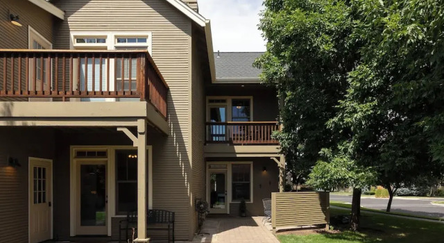 Cascade Cottage Stay for 6, Rezerwuj Dom wakacyjny Hotele w Sisters z parkingiem, Parking
