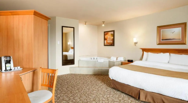 Номер Standard Days Inn by Wyndham Riviere-Du-Loup