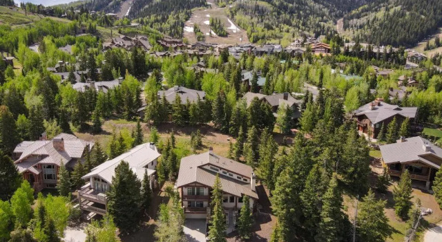 Коттедж 7700 Sterling Drive