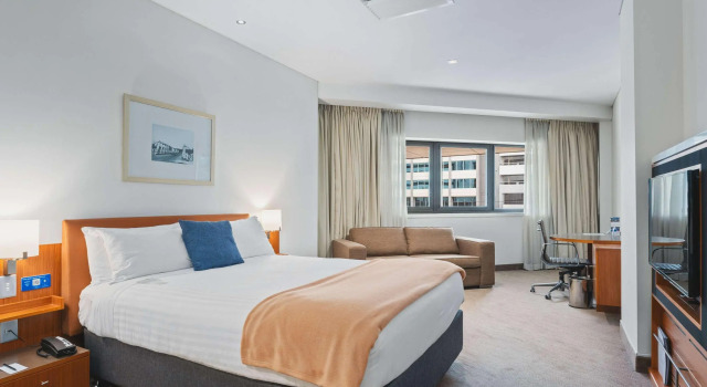 Novotel Canberra, Забронировать Отель Отели Канберры с парковкой, рядом с Canberra Institute of Technology, Парковка