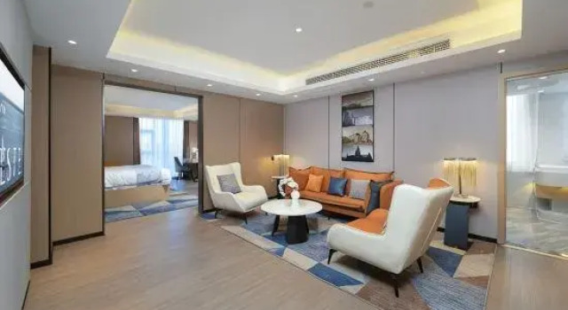Люкс Deluxe Yeste International Hotel (Qinzhou Beibuwan Gulf Avenue )