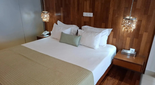 Полулюкс Napa Mermaid Hotel & Suites