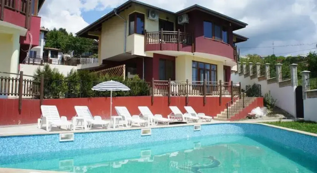Summer Breeze Villa, Rezervovat Vila Hotely v Balchik Coast s parkováním, Parkování