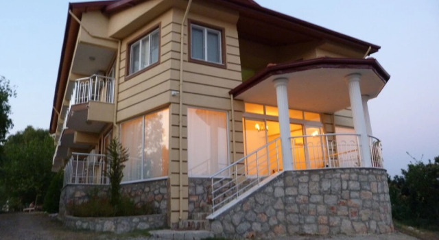 Surf Apart Otel