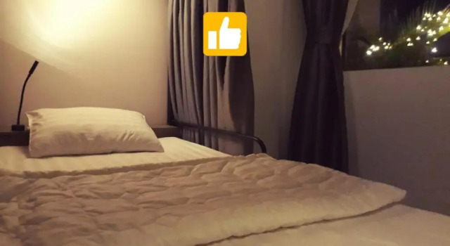 Кровать в общем номере с балконом Adora Central Park hostel with rooftop and floating market tour