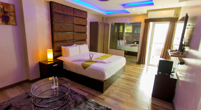 Номер Deluxe Grand Central Hotel