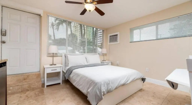 Central Fort Lauderdale Beach With Free Parking 1