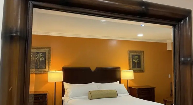 Двухместный люкс Howard Johnson by Wyndham Ridgecrest, CA