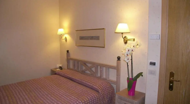 Villa Des Reves Room for 3 in the Green Near Montecassino, Rezervați Vilă Cassino 