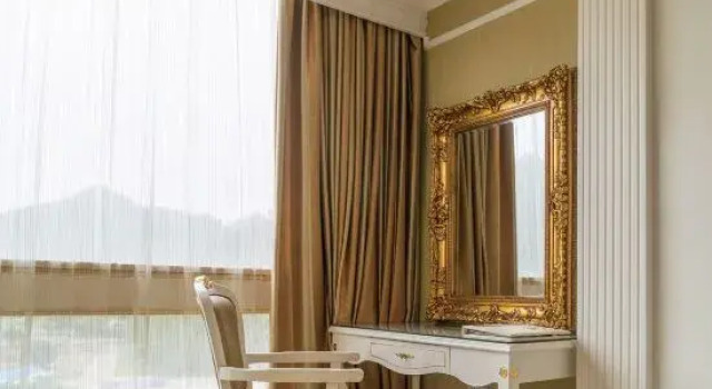 Oriental Crown Holiday Hotel, Reserva ahora Hotel Hoteles en Chongzuo con piscina, Piscina