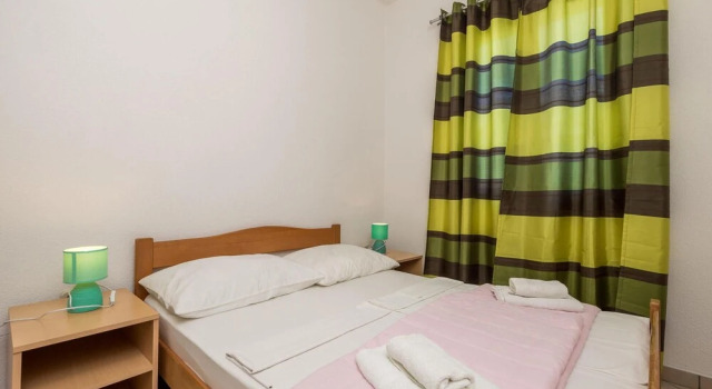 Beautiful Home in Lukovo Sugarje With Wifi and 2 Bedrooms