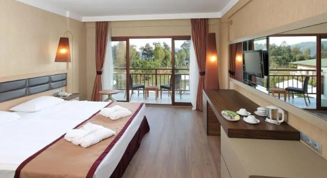 Marmaris Resort Deluxe, Rezerwuj Ośrodek wypoczynkowy Hotele w Hisaronu z basenem, Basen