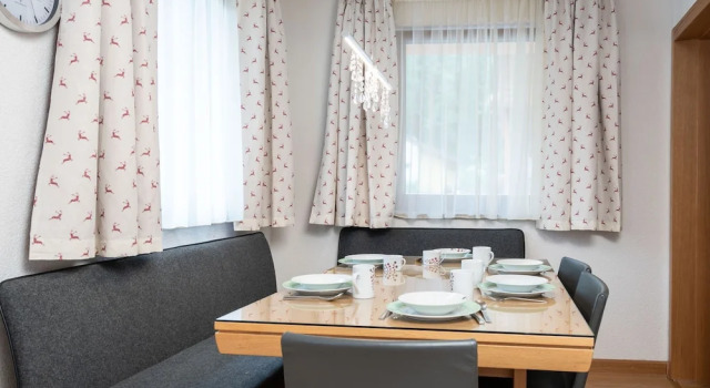 Cozy Chalet in Zell Am See With Balcony