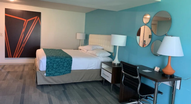 Двухместный номер Standard Howard Johnson by Wyndham Williamstown
