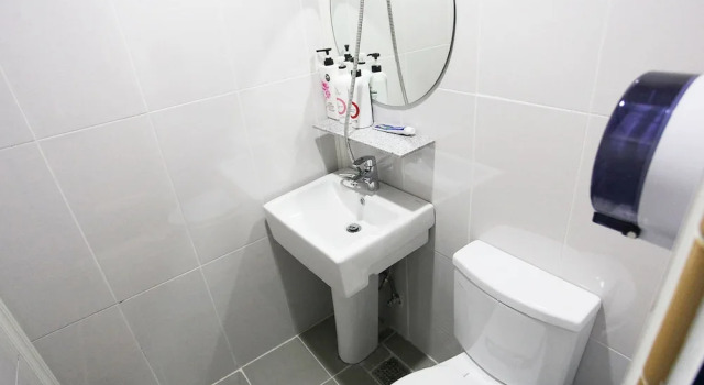 Standardowy dwuosobowy pokój W mini hotel - Hostel