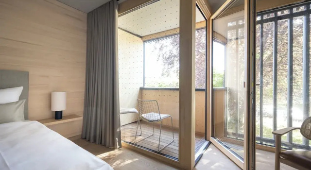 Номер Standard с балконом Seegut Zeppelin - a member of Design Hotels